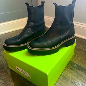 Sam Edelman black leather Laguna Chelsea boots, log sole, size 9